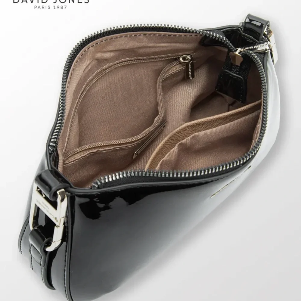 Patent Chic Black Shoulder Bag - Picture 5 of 8